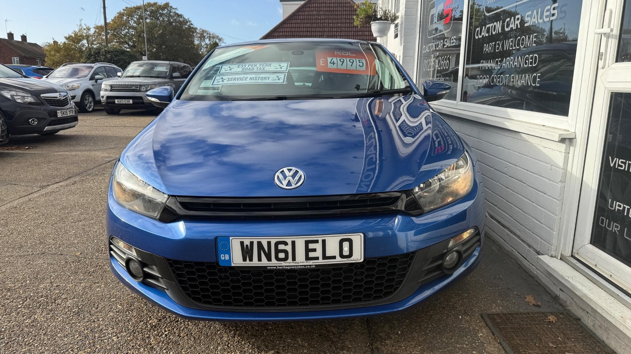 2011 Volkswagen Scirocco - Image 2