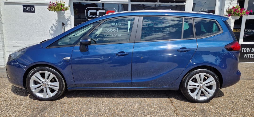 Car Image 4