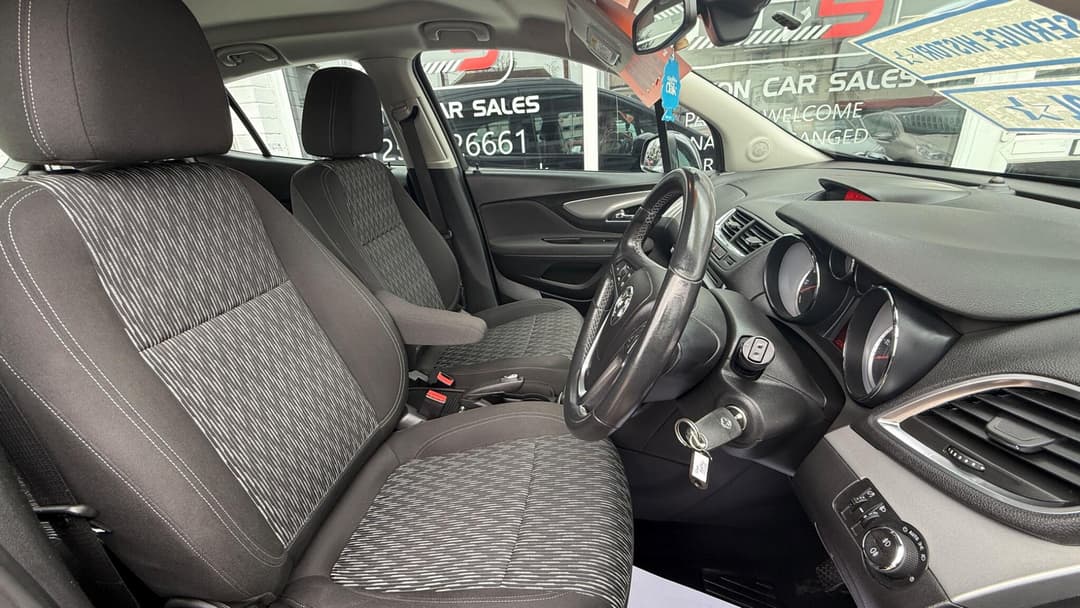 Car Image 10
