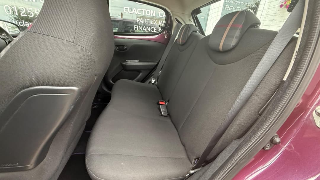 Car Image 16