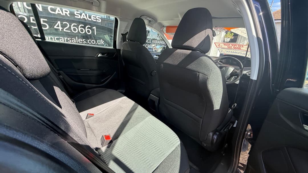 Car Image 11
