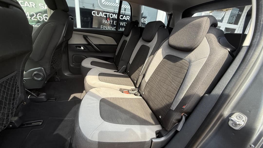 Car Image 18