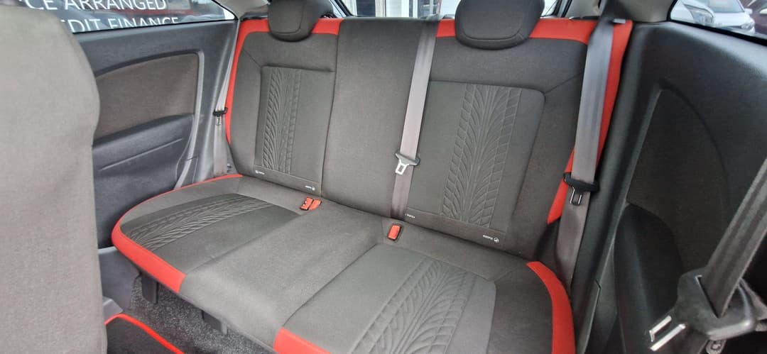 Car Image 17