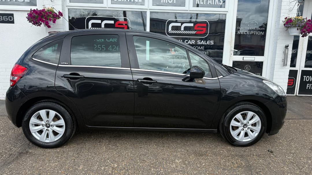 Car Image 8