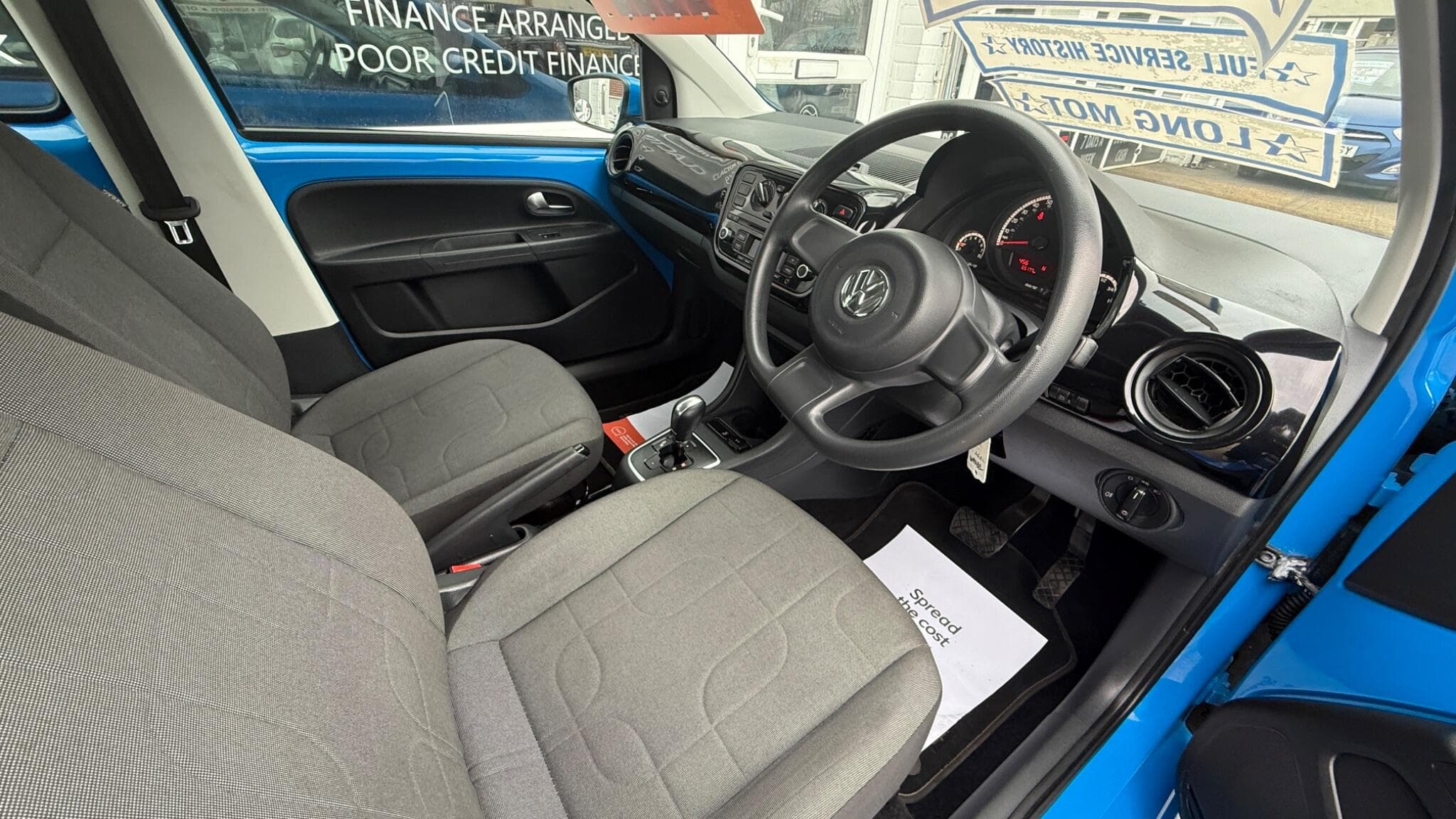 2015 Volkswagen up! - Image 9