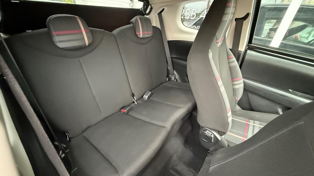 Car Image 11