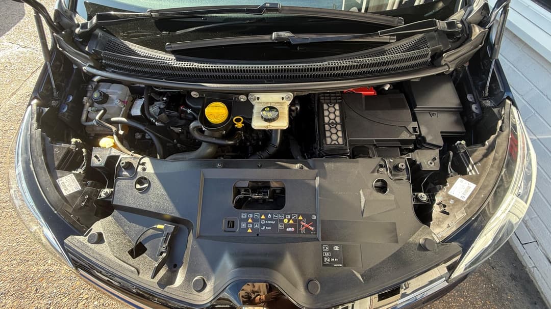 Car Image 13
