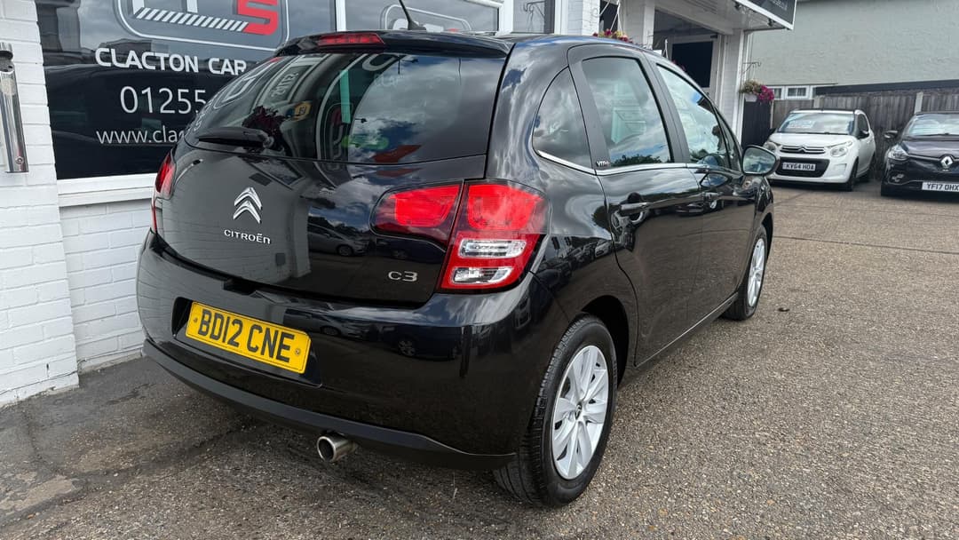 Car Image 7