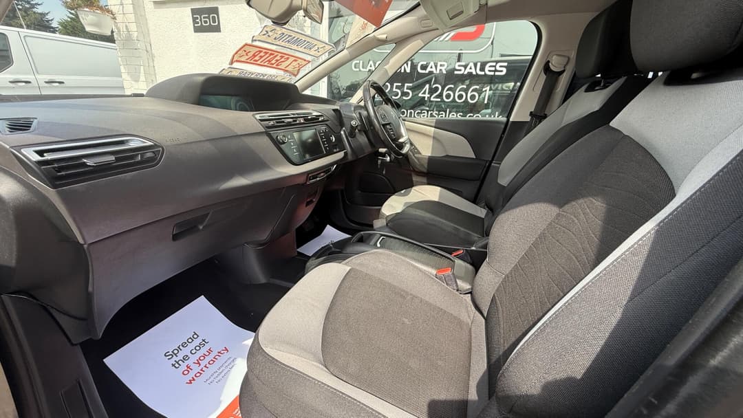 Car Image 17