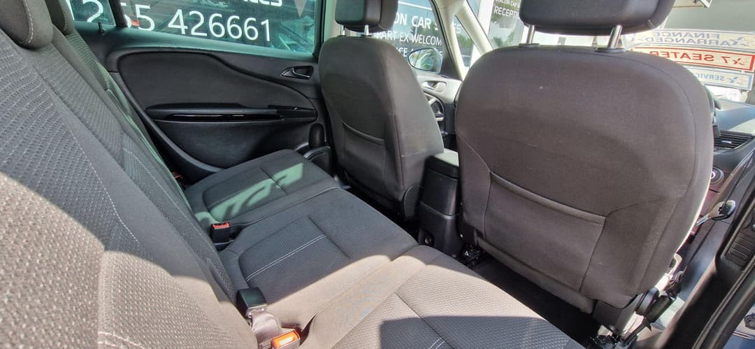 Car Image 11
