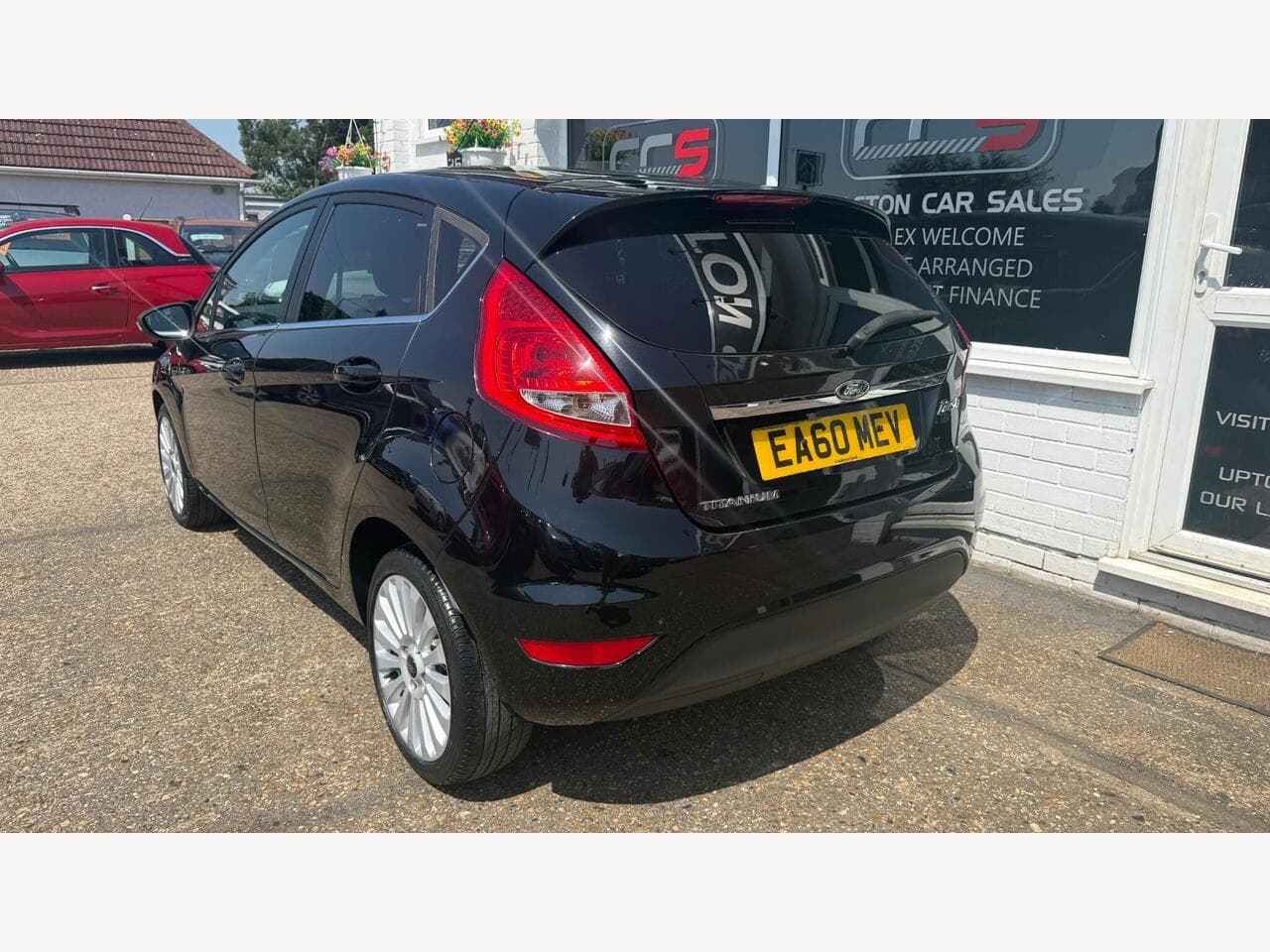 Ford Fiesta thumbnail 5