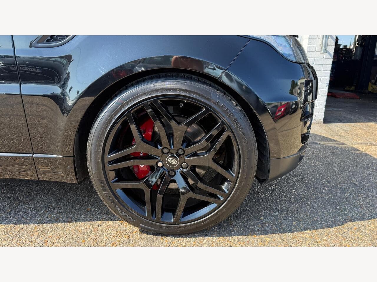 Land Rover Range Rover Sport thumbnail 22