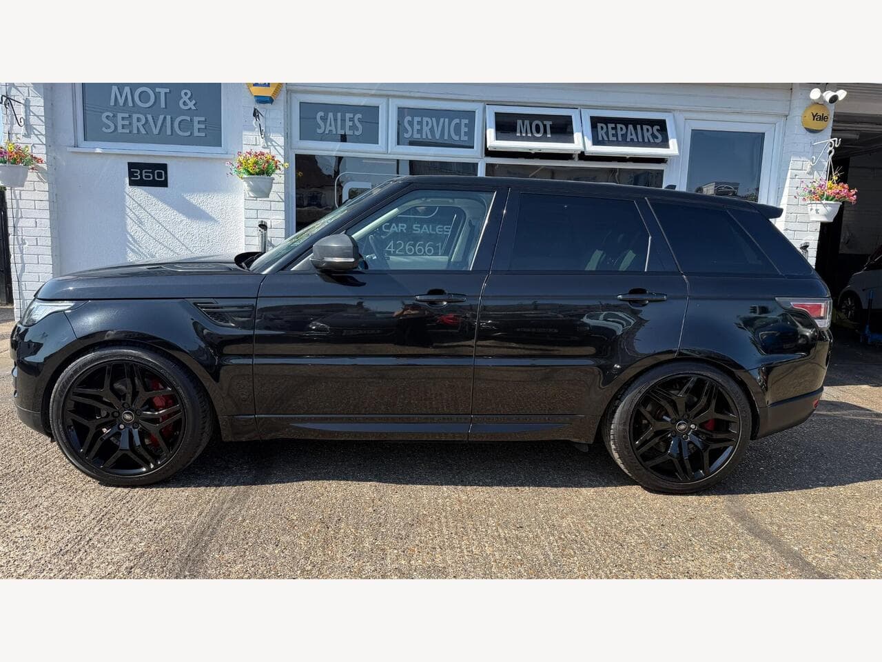 Land Rover Range Rover Sport thumbnail 4