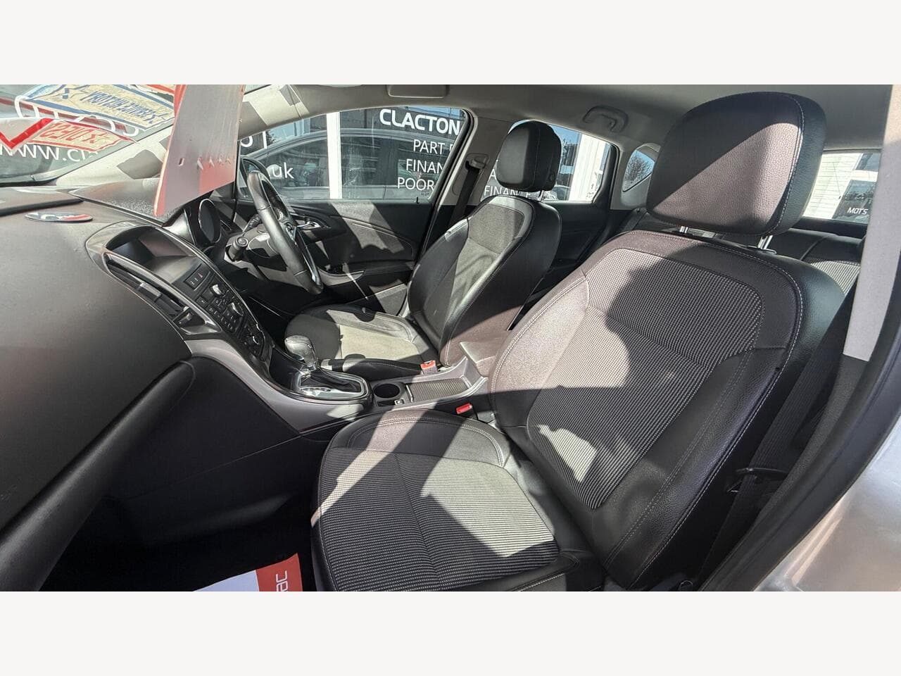 Vauxhall Astra thumbnail 16