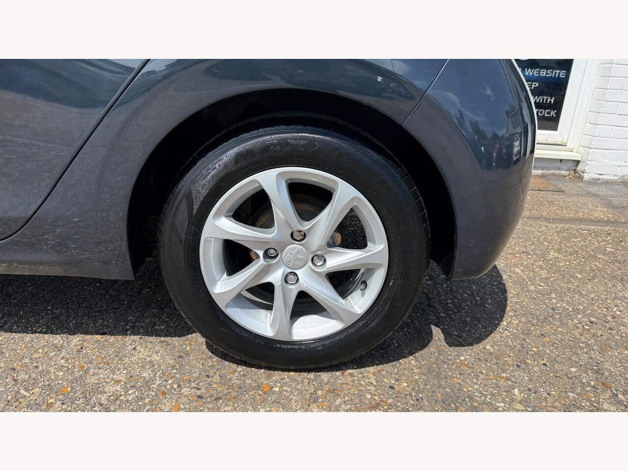 Peugeot 208 thumbnail 19