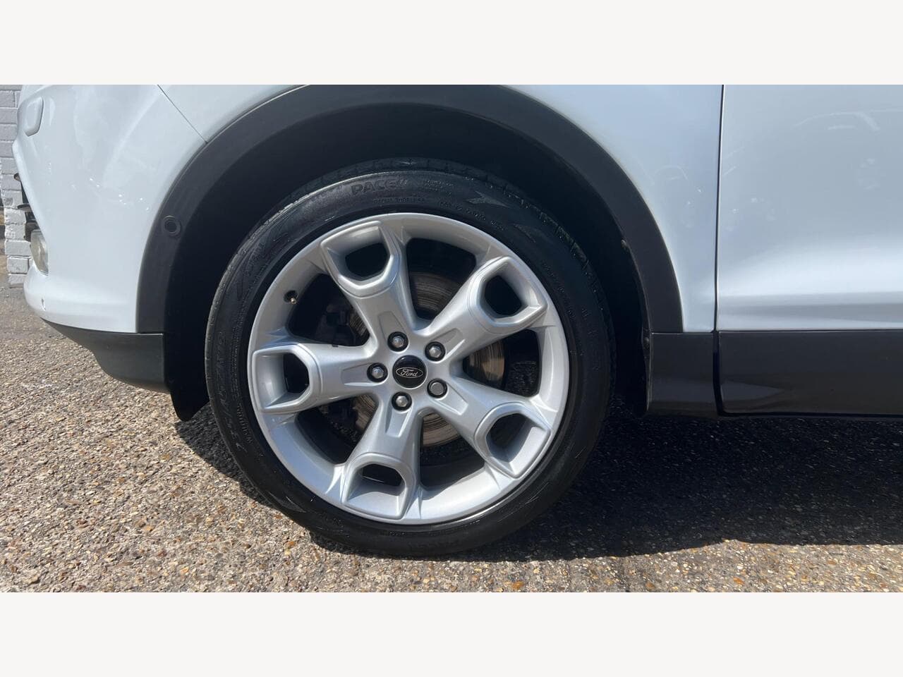 Ford Kuga thumbnail 20
