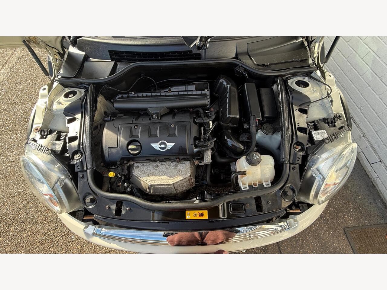 MINI Hatch thumbnail 13