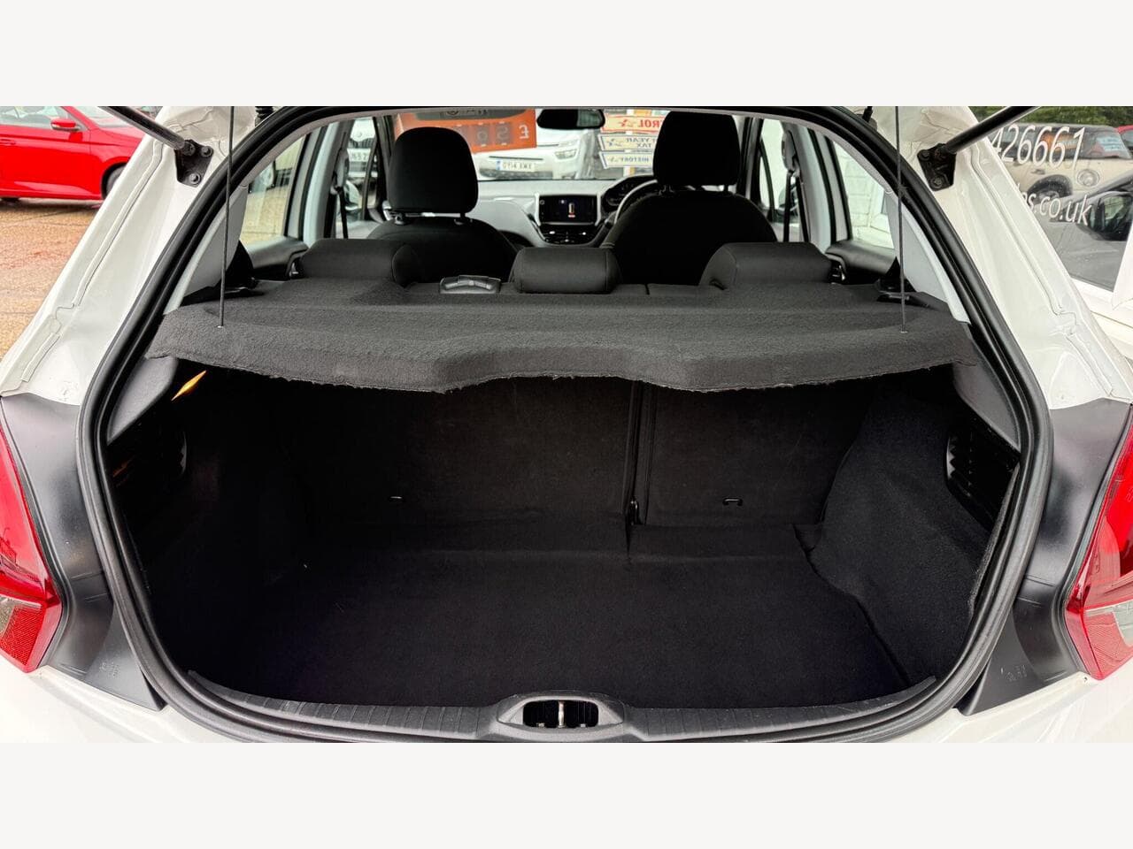 Peugeot 208 thumbnail 14