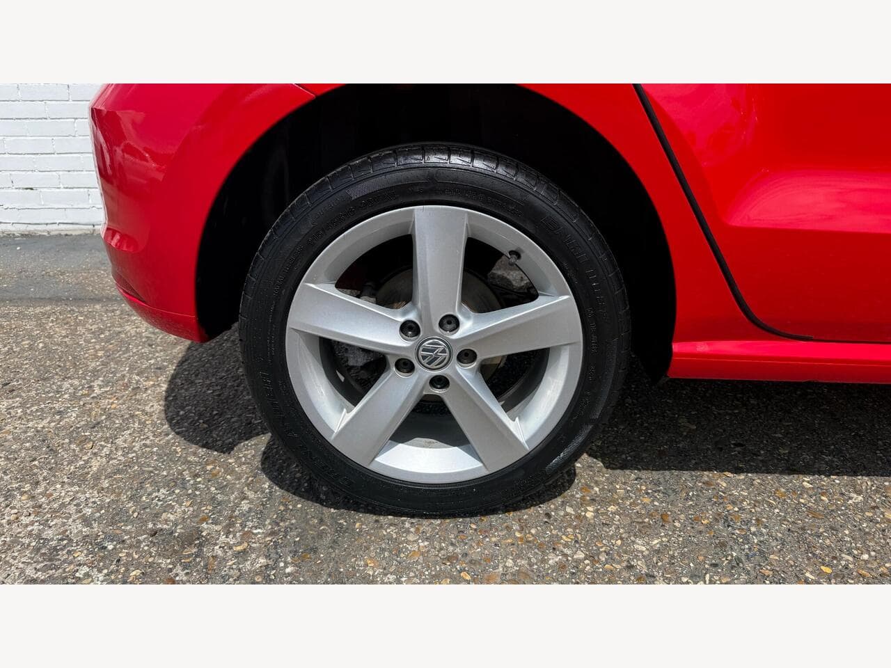Volkswagen Polo thumbnail 21