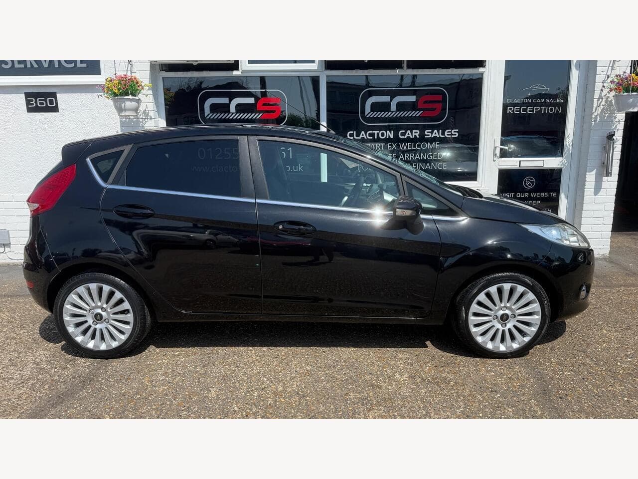 Ford Fiesta thumbnail 8