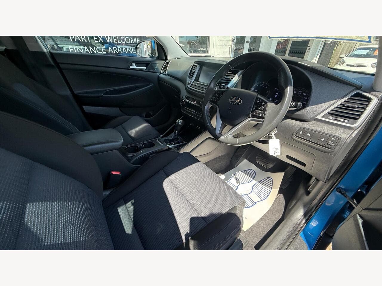 Hyundai TUCSON thumbnail 9