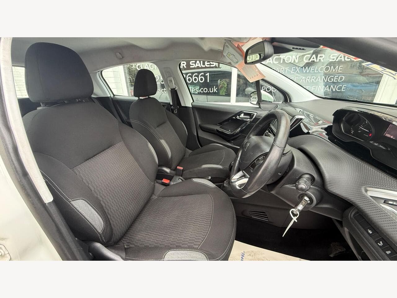 Peugeot 208 thumbnail 10