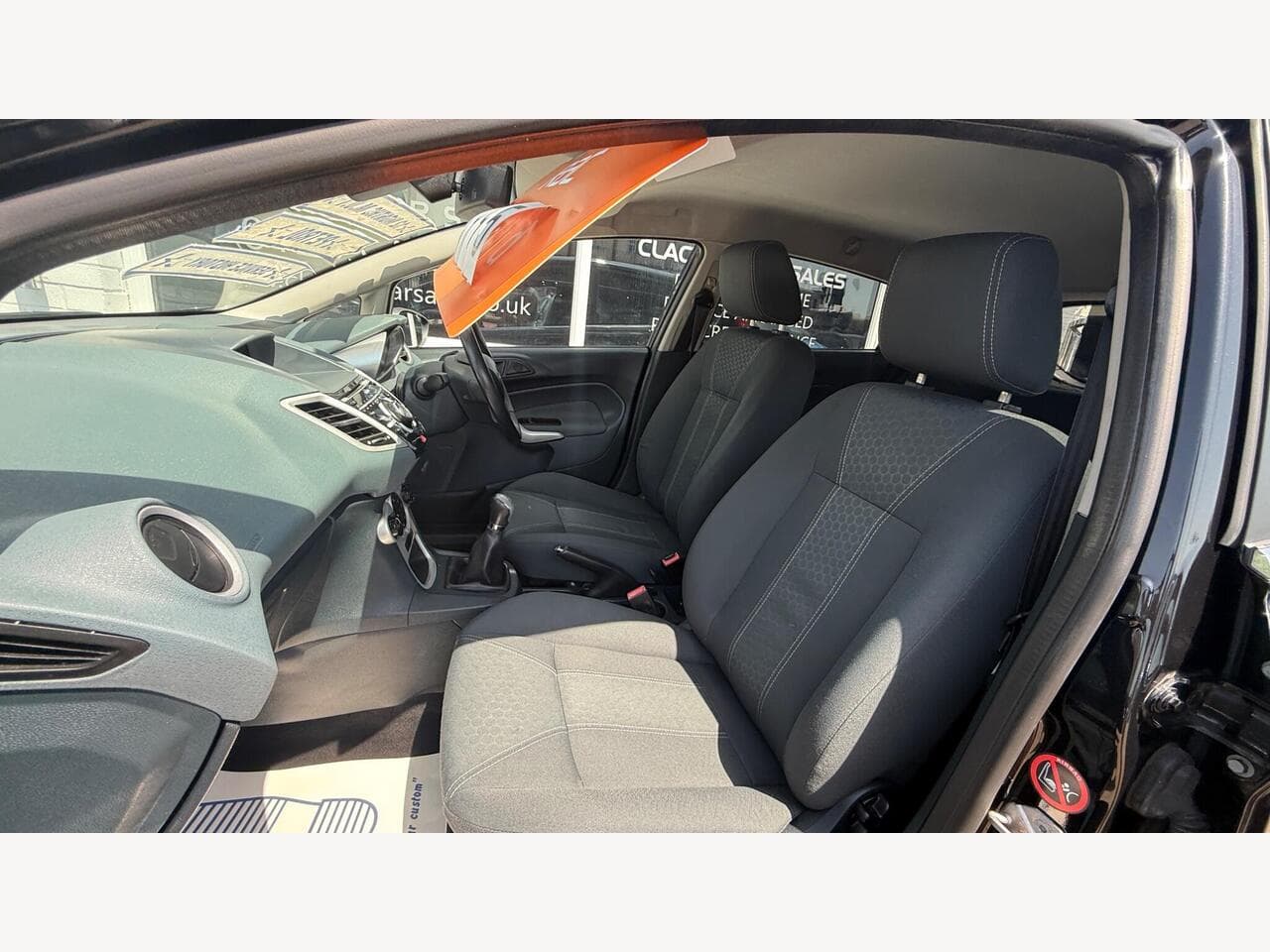Ford Fiesta thumbnail 15