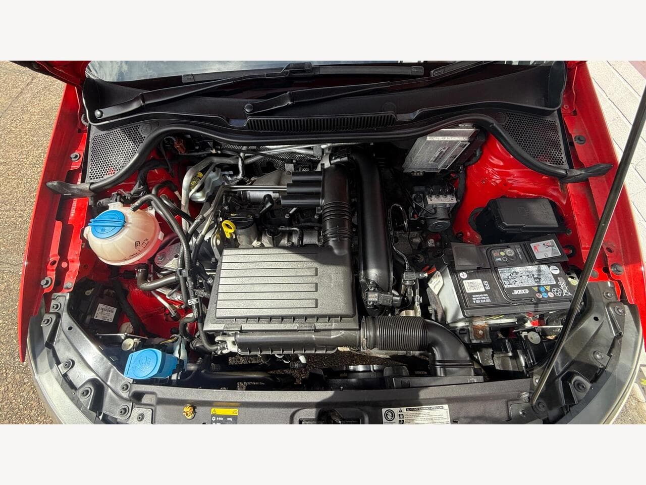 Volkswagen Polo thumbnail 13
