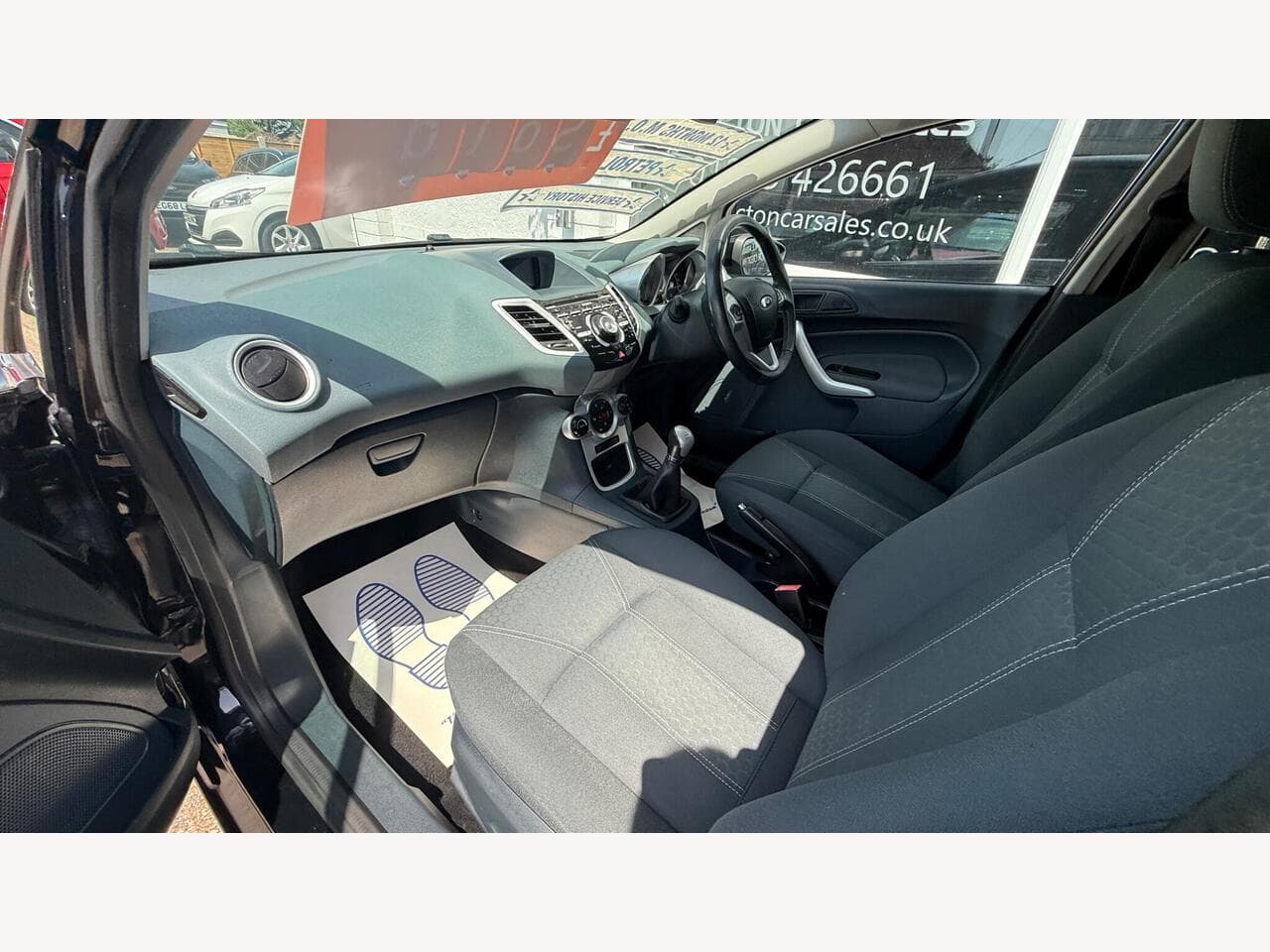 Ford Fiesta thumbnail 16