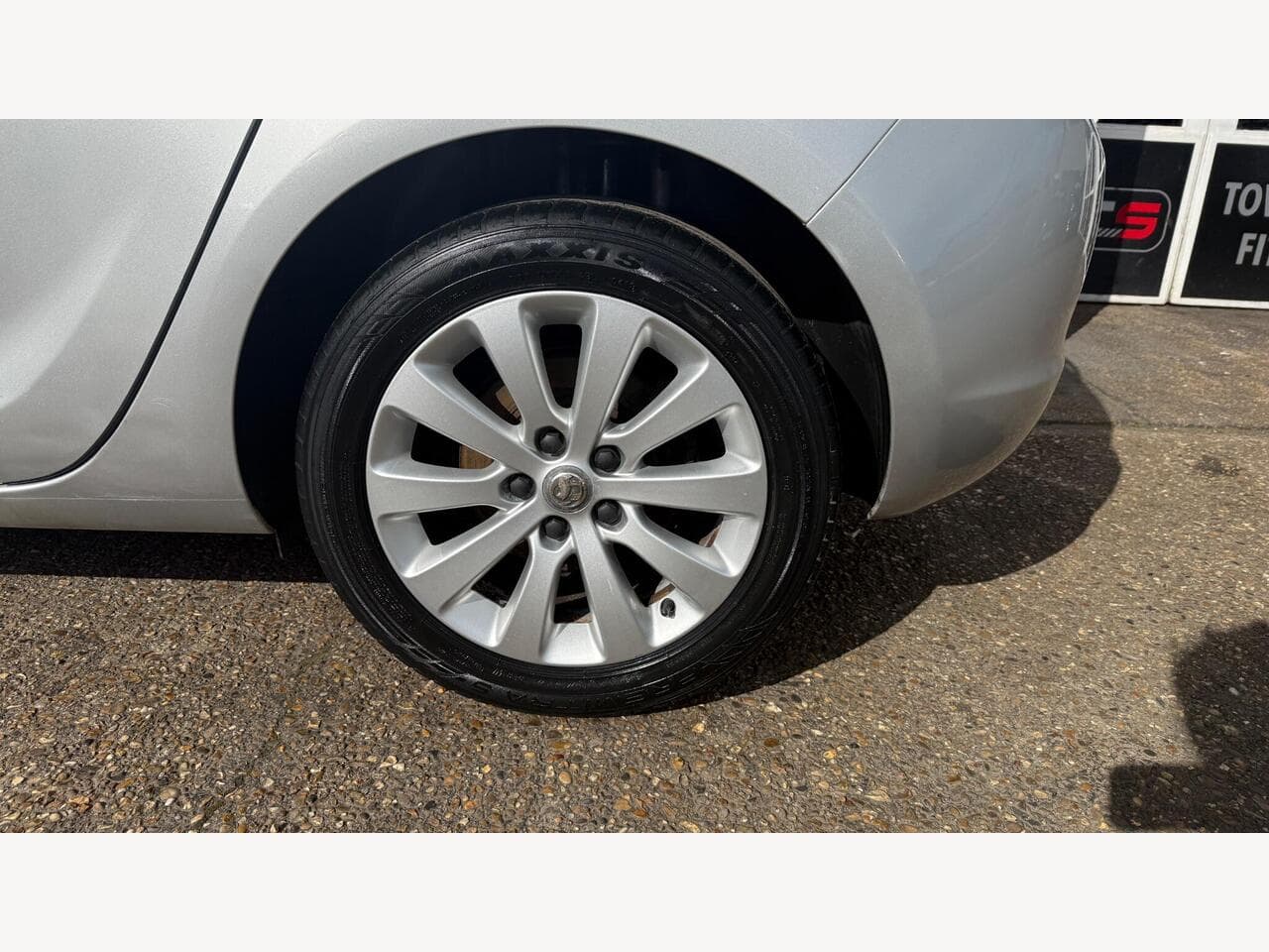 Vauxhall Astra thumbnail 15