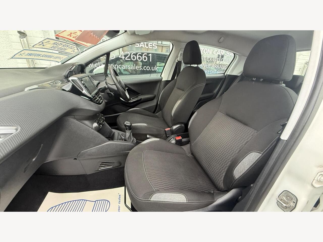 Peugeot 208 thumbnail 15