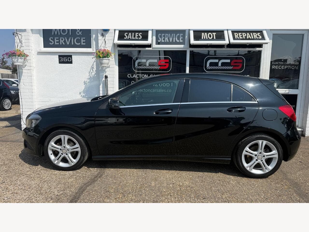 Mercedes-Benz A Class thumbnail 4