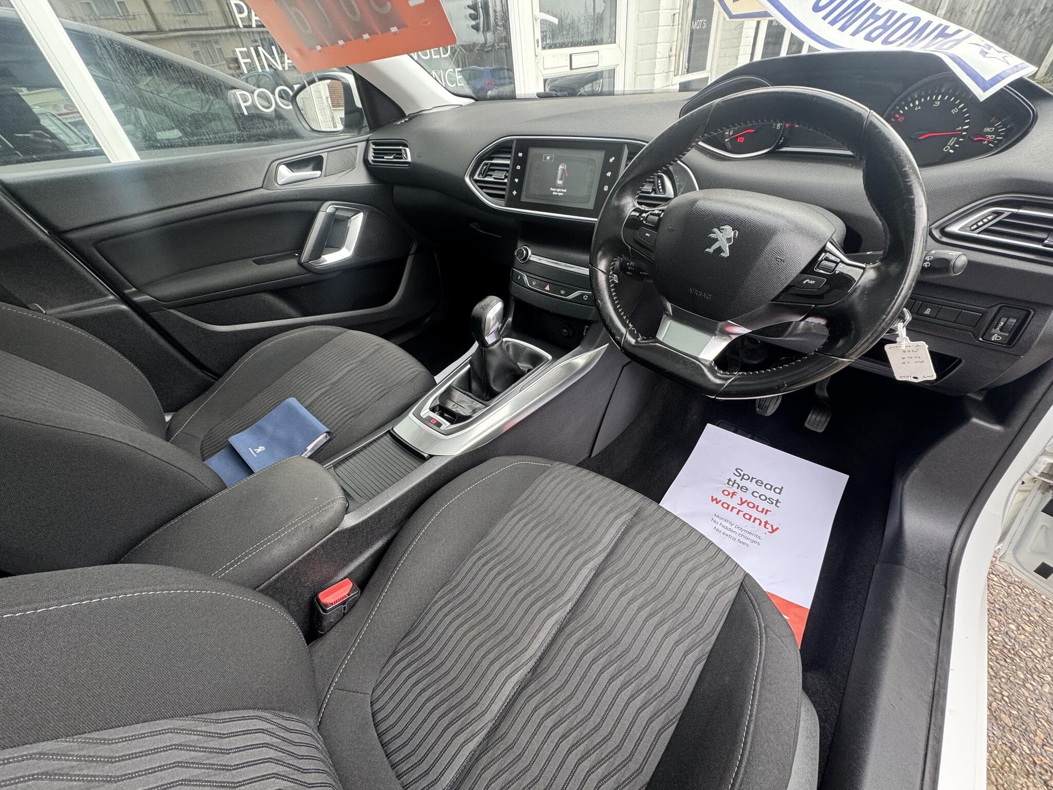 2015 Peugeot 308 - Image 9